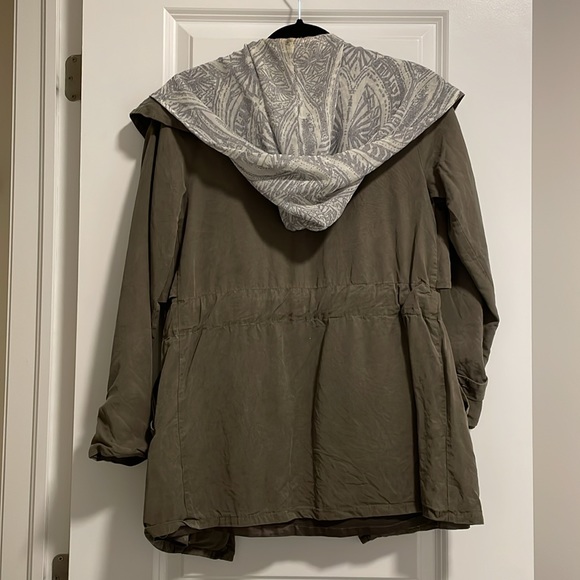 Army Green Jacket - Picture 4 of 4